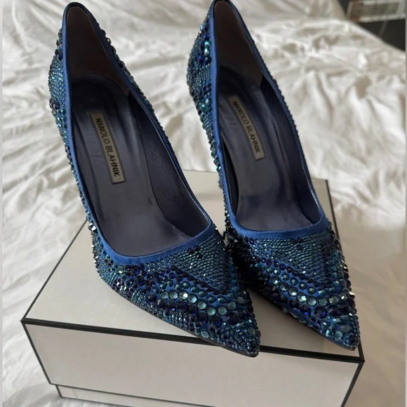 Gently Used Manolo Blahnik BB blue Satin Swarovski Embellished Crystal Pumps 9.5 - Picture 3 of 9